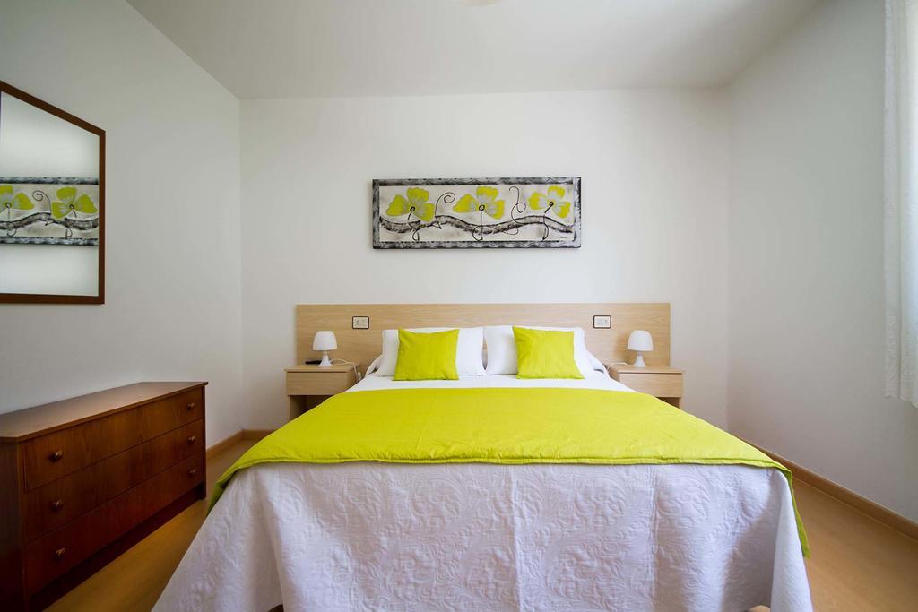 Apartamento Playa De Larino Gándara Exteriör bild